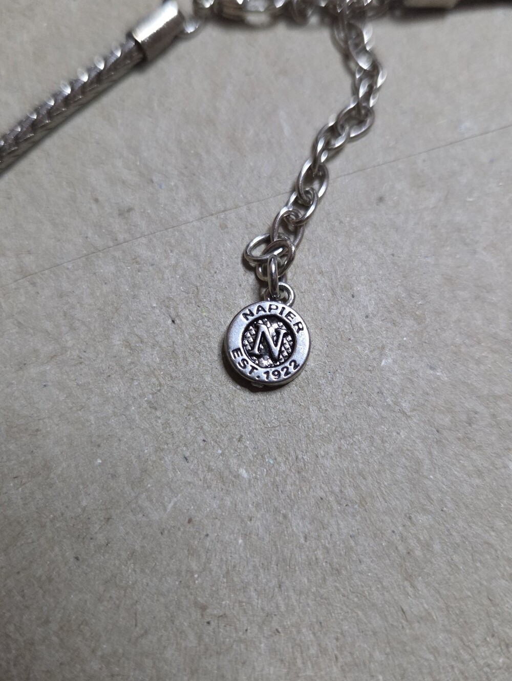 VINTAGE NAPIER NECKLACE - Picture 3 of 6